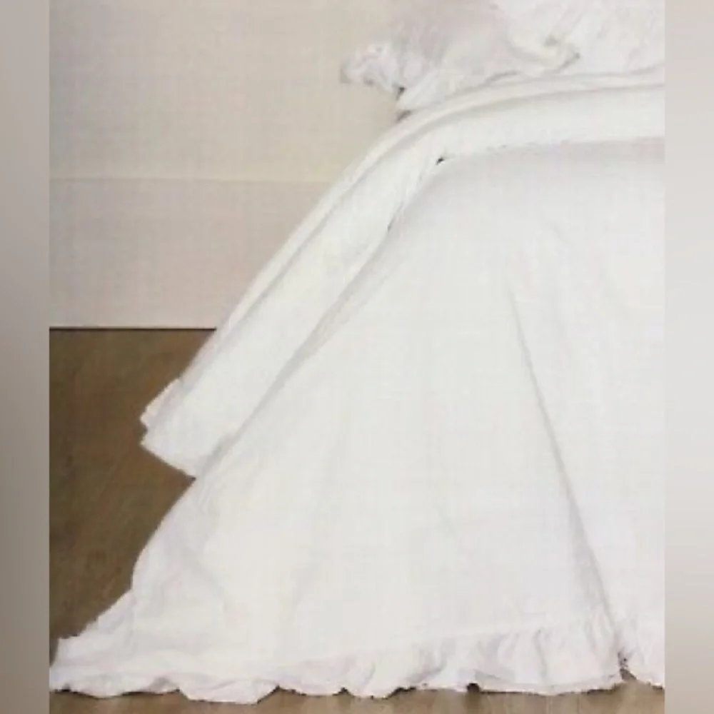 PiuBelle White Cotton Ruffle King Duvet Cover and Sheet Set 7 Piece